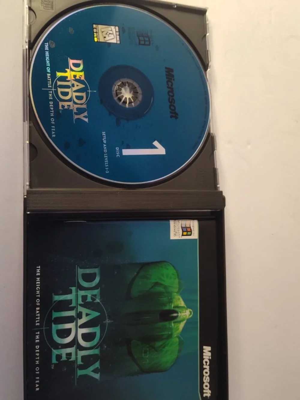 Deadly‎ Tide (PC, 1996) - Microsoft - Complete